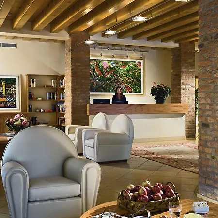 Ca' Mura Natura E Hotel 4*